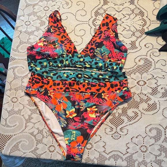 SHEIN Multicolor Tropical Leopard high waisted bikini size XXL - Picture 7 of 7